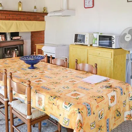 Beautiful In Capelette With Kitchen Holiday home Durfort-Lacapelette