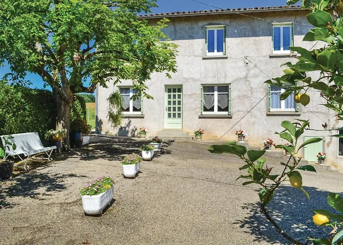 Gorgeous In Capelette